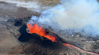 Élőben közvetítik az izlandi vulkánkitörést
