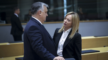 Borulhat Orbán Viktor terve, ha Giorgia Meloni lelép
