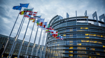 Történelmi jelentőségű törvényt fogadott el az Európai Parlament