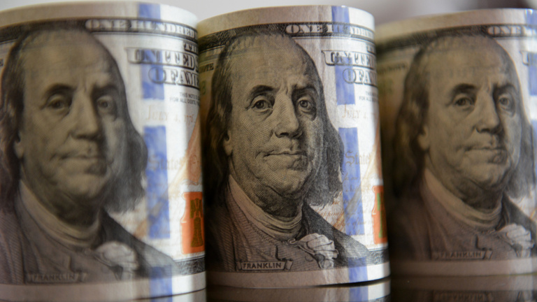 A dollár leváltása összedöntené a világgazdaságot