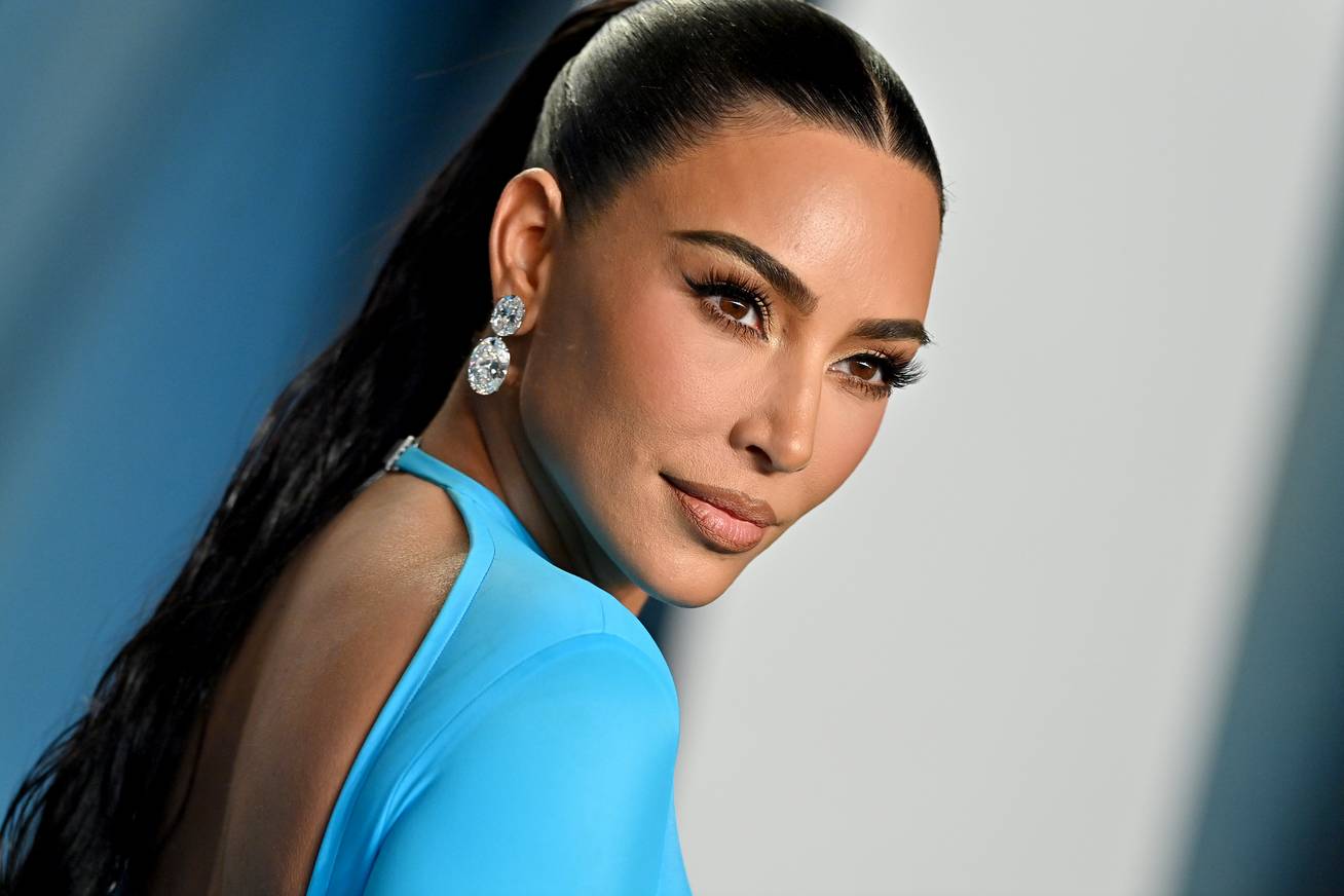 Kim Kardashian felismerhetetlen friss fotóin: így te is elmennél mellette az utcán