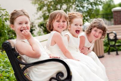 Így kösd le a gyerekeket az esküvőn! Képeken 6 egyszerű, használható ötlet