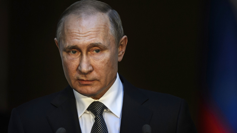 Piszkos bombákkal és tömegpusztító fegyverekkel válaszolhat Putyin a Krími híd elleni robbantásra