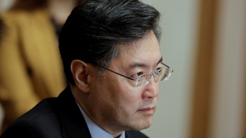 Az eltűnt kínai külügyminisztert már a világhálóról is letörölték