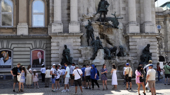 A minta folytatódik: a külföldiek tartják felszín felett a magyar turizmust