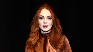 Lindsay Lohan megmutatta szülés utáni alakját