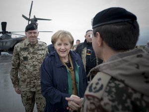 Merkel: Így nem fog menni a terrorizmus elleni harc