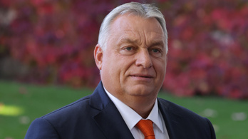 Külügyminisztérium: sokan szeretnének annyira egyedül lenni, mint Orbán Viktor