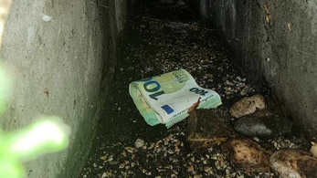 Kétmillió forintnyi eurót talált egy férfi az utcán Pápán