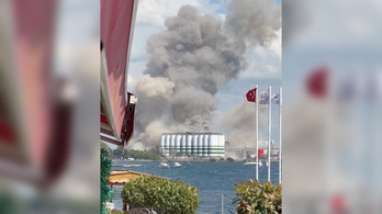 Robbanás történt egy török kikötőnél, legalább tízen megsérültek