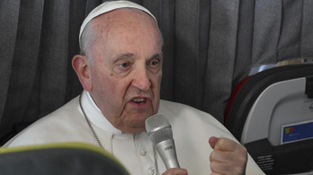 Ferenc pápa: az egyház az LMBT-közösség előtt is nyitva áll, de a szabályokat be kell tartani