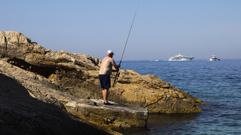 Akár 250 ezer forintos bírságot is kaphatnak az engedély nélküli horgászok az Adrián