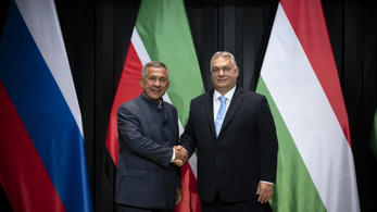 Orbán Viktor szeretettel várja a tatár diákokat