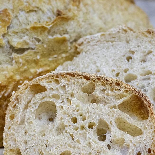 Így lehelj új életet a száraz kenyérbe: a praktikának köszönhetően újra puha lesz