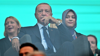 Megszólalt a férfi, akit állítólag megvertek Erdogan testőrei