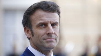 Elkötelezett a bevándorlás visszaszorítása mellett a francia elnök