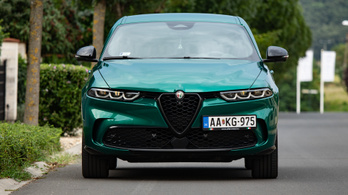 Teszt: Alfa Romeo Tonale 1.5 e-Hybrid Veloce - 2023.