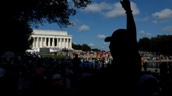Többezres tömeg gyűlt össze Washingtonban az ikonikus beszéd helyszínén