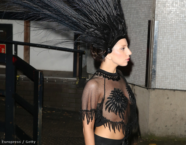 Lady Gaga Londonban október 29-én