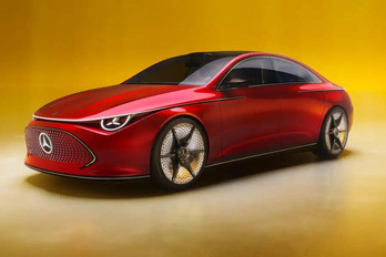 Hatékonysággal és gigászi üvegtetővel támad az új Mercedes koncepció