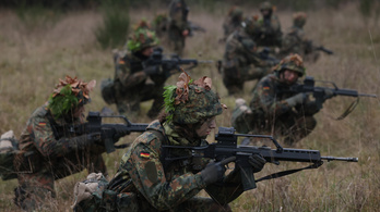 Szexuális zaklatás vádja miatt kirúgták a német hadsereg parancsnokát