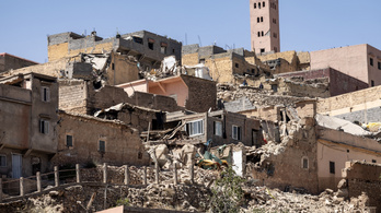 Már több mint ezer áldozata van a marokkói földrengésnek