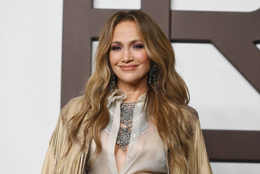 Ilyen Jennifer Lopez arca Photoshop nélkül: az Instájára fel se töltené ezt a képet