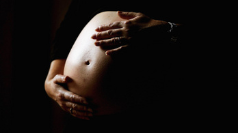 Szakértők szerint a tinédzserkori terhességet csak a megfelelő edukáció akadályozhatja meg