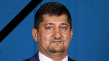 A választás kezdete előtt balesetben meghalt egy szlovák párt listavezetője