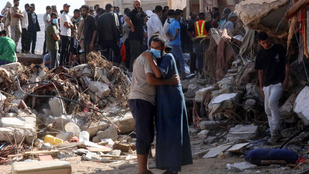 Tízezer fölött a líbiai áradások halálos áldozatainak száma
