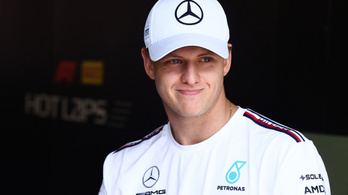 Mick Schumacher az év végén távozhat a Formula–1-es versenysorozatból