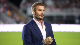 David Beckham a hatvanadik tetoválását varratta magára, így kedveskedett a feleségének