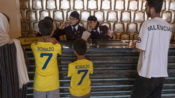 Benyomultak az al-Nasszr szállodájába a Cristiano Ronaldóra kíváncsi iráni szurkolók