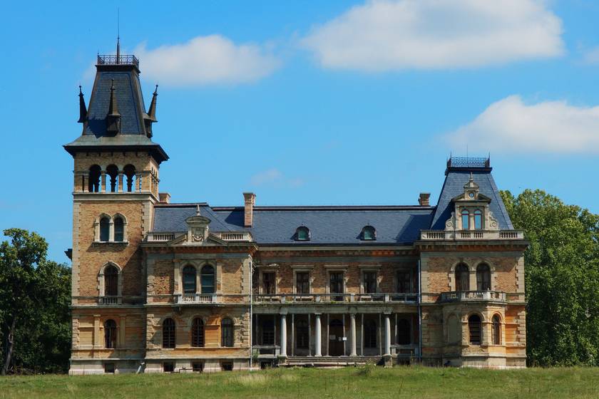 Szívszorító látvány az egykor pazar magyar kastély: 3 nagy múltú épület, ami többet érdemelne