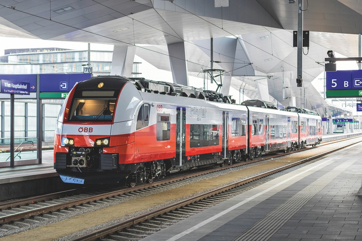 A legújabb ÖBB-s motorvonat a Desiro ML, amiből 200 darabot rendelt az osztrák vasúttársaság