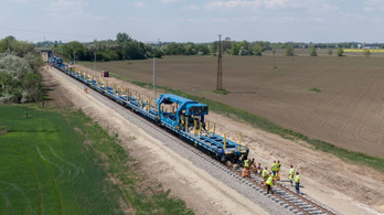 Újabb 5,4 milliárdot adott a kormány a Budapest–Belgrád vasútvonalra