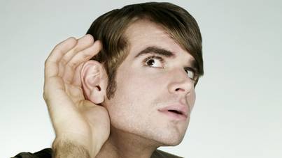 8 dolog, ami észrevétlenül rombolja a hallásodat