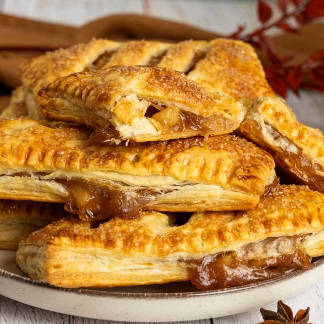 Mekis almás pite leveles tésztából: isteni finom, és percek alatt kész