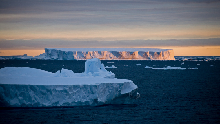 Rekordmennyiségű jég olvadt el idén az Antarktiszon