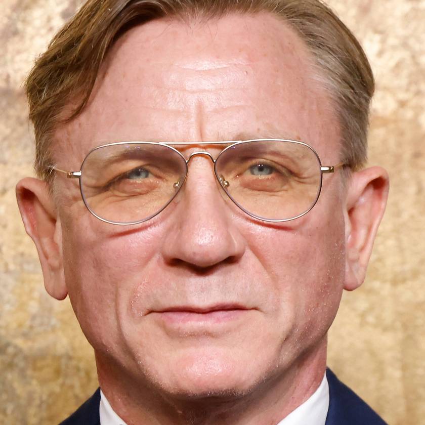 Daniel Craig feleségével ment a gálára: megújult külsővel jelent meg a James Bond sztárja