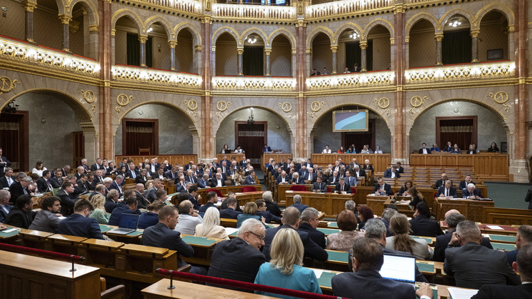 Miért kell a magyar parlamentnek űrpolitikai csoport?