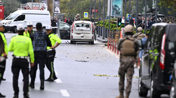 Terrortámadás a török belügyminisztériumnál, több ember meghalt