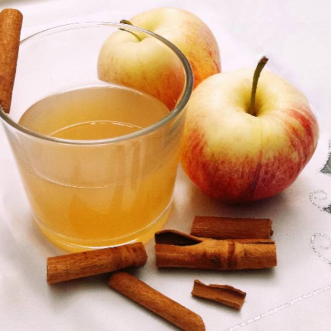 Fűszeres, forró almabor: csempéssz ünnepi hangulatot az otthonodba