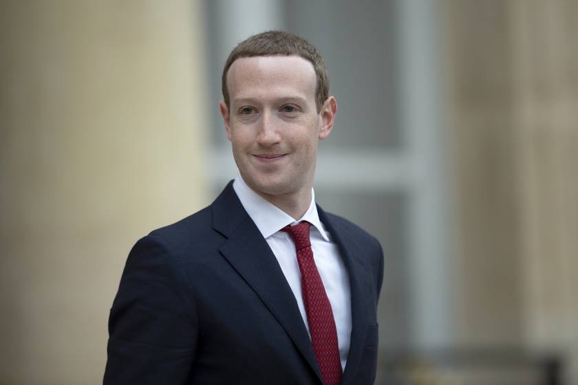 Mark Zuckerbergnek emiatt húztak be egyet: monoklival szelfizett a Facebook atyja