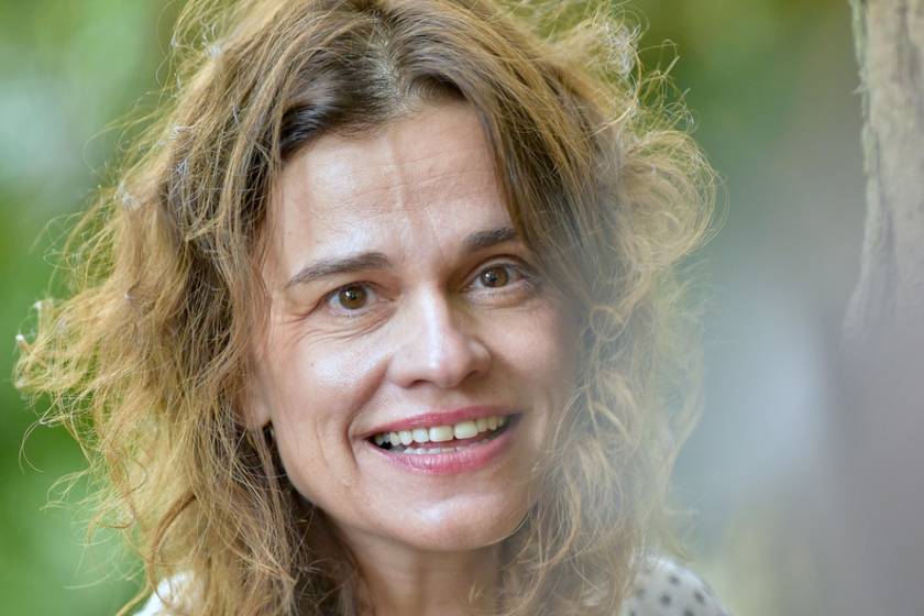 54 évesen elhunyt a magyar színésznő: gyors lefolyású betegség okozta Varga Veronika halálát