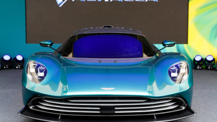 Forma-1 technológia az utakon: az Aston Martin Valhalla új mércét állít