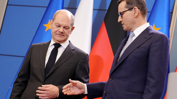 A lengyel kormány szerint őket az ellenzék helyett Németország akarja legyőzni