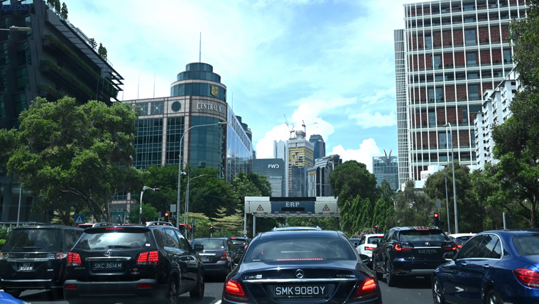 Szingapúrban éppen 39 millió forintba kerül, hogy jogod legyen autót venni