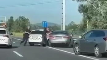 Elítélték az M2-es autópálya ámokfutóját, akit a váci rendőrök filmbe illő módon kaptak el