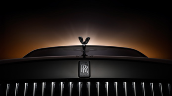 Feketébe és egy csipet narancssárgába bújtatták az új Rolls-Royce-t